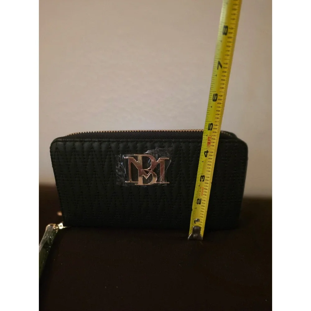 Badgley Mischka Black Quilted Long Wallet with Phone Pocket Wristlet BM-4178